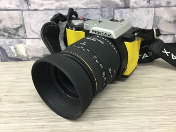 ●営FU490-60 PENTAX ペンタックス K-01 ミラーレス一眼カメラ ブラック イエロー SIGMA 50mm 1:2.8 DG MACRO &Phi;55 /u