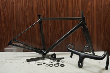 □□□WINSPACE ウィンスペース SLC 2.0 DISC カーボンフレーム ZEO SL 一体型ハンドル付属 サイズ450 2021年 美品