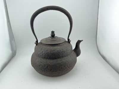 瓢箪形鉄瓶　銘なし　希少形　 鉄瓶 茶道具 煎茶道具 鉄器(検　龍文堂　亀文堂　南部鉄瓶　 古美術 コレクション 急須