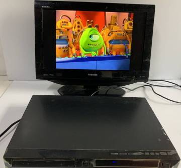 ③y401◆TOSHIBA 東芝◆HDD ブルーレイディスクレコーダー D-BZ510 Blu-rayレコーダー 録画 映像 B-CASカード付 リモコン付 通電確認のみ