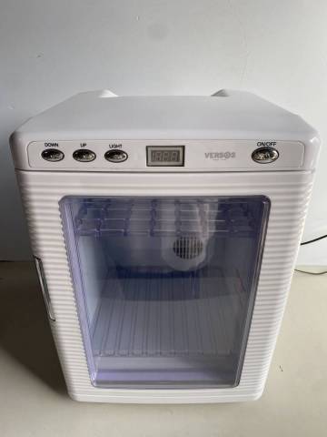 ③tt723◆VERSOS ベルソス◆冷温庫 VS-430 20L ホワイト 保冷 保温 コンパクト冷蔵庫 ポータブル冷蔵庫 生活家電 動作品