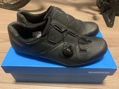  シマノ SH-RC300 BLACK SPD-SL EU43 US8.9 27.2cm