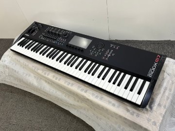 【 A 】6052 YAMAHA MODX M7　シンセサイザー　ヤマハ　044315