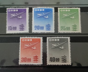 ★　日本切手　 航空切手　 五重塔航空（銭位）５種　 NH美品　★