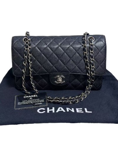 美品◆本物シャネルCHANELマトラッセ25キャビアスキンWフラップSVシルバー金具チェーンショルダーバッグカーフレザー黒キルティング