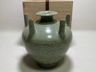 花瓶 【rry23 青磁 多嘴壺 青磁花文多嘴壺 刻花壷 陰刻 明 花器 龍泉窯 中国美術 中国骨董 唐物 中国古玩 北宋 南宋 時代物 骨董品】