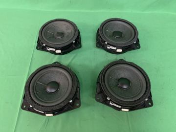 KT234 中古 クラウン マジェスタ UZS186 前期 マークレビンソン Marklevinson フロント スピーカー 86160-0WB10 4個 動作保証 破れあり