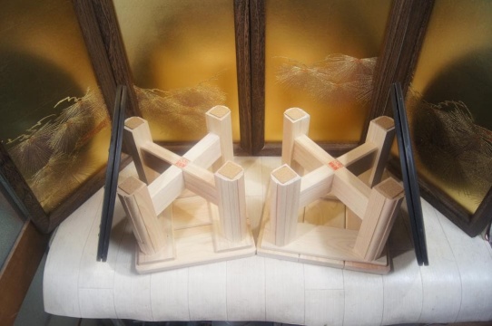 新品☆１年原形保証☆檜無垢着色の楽しみ♪オリジナルリバーシブルスピーカースタンド