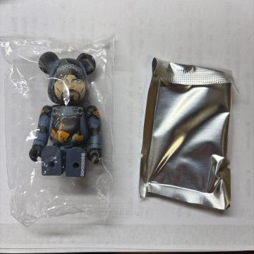 ベアブリック50 DEATH STRANDING