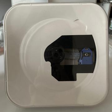 ポータブルCDプレーヤー