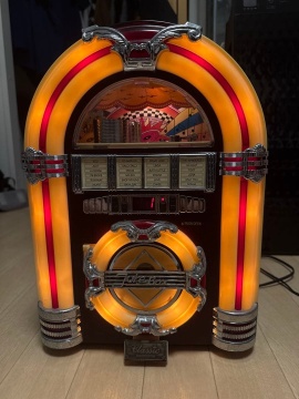 ジュークボックス型　CDプレイヤー　ラジオ