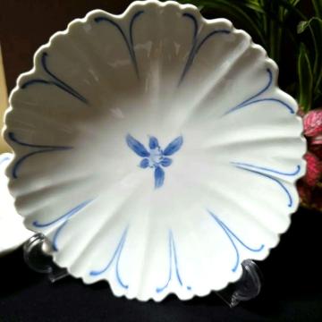 三川内焼　楽山　青白磁　染付　菊割皿　2枚　サラダ　デザート　煮物