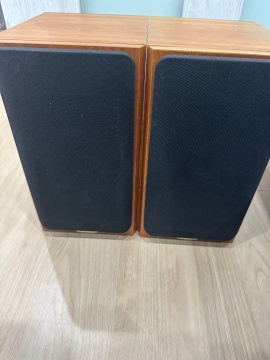 Tannoy Revolution R1 スピーカ