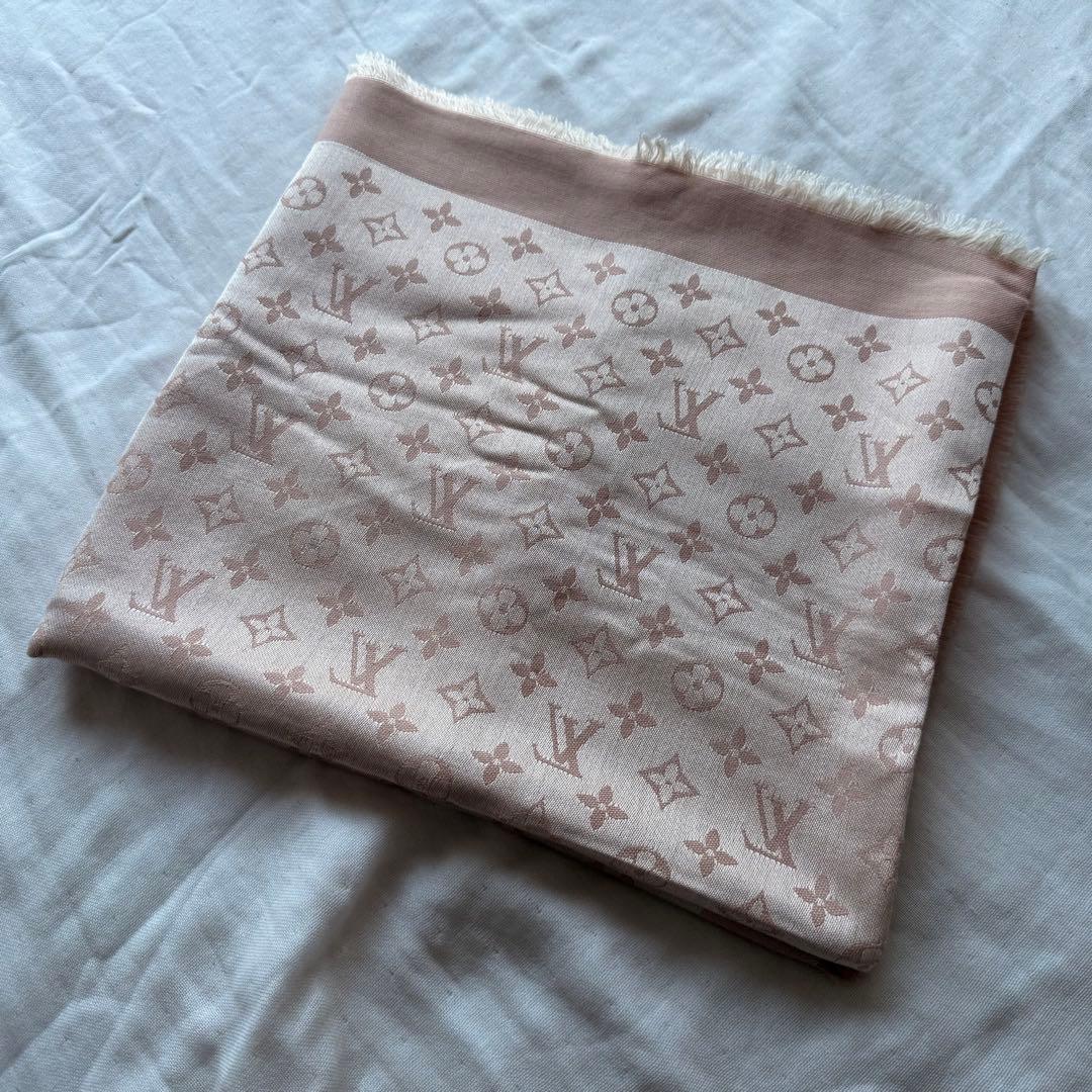 Louis Vuitton ピンク モノグラム スカーフ