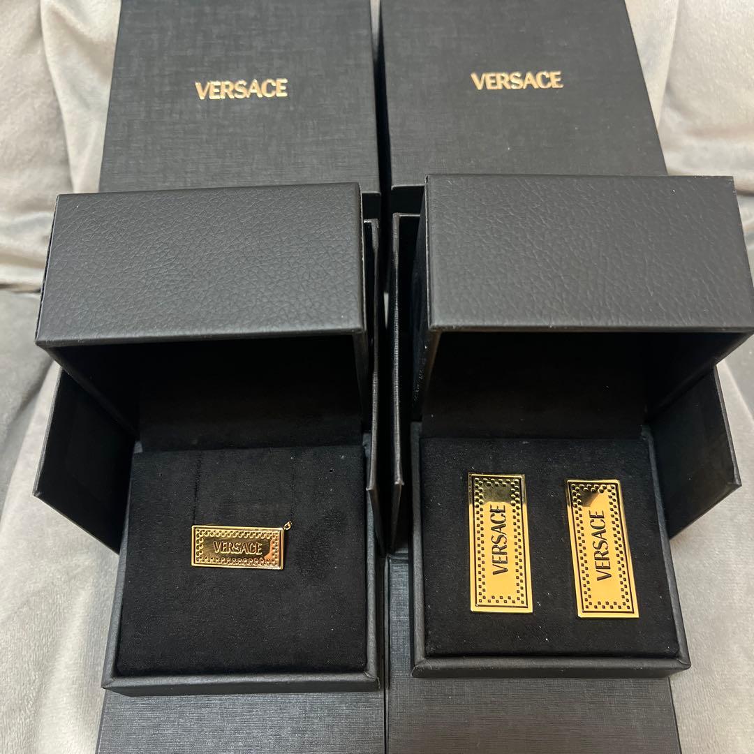《新品》VERSACE ネックレス ピアスセット